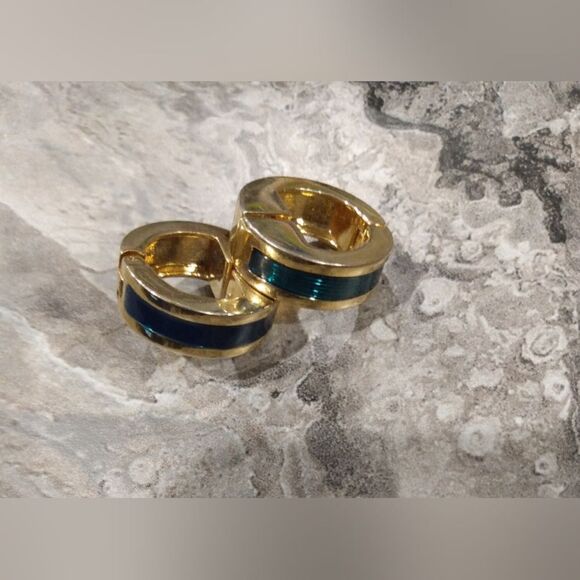 Vintage Monet Style, Korean Style Magnetic Hoop Clip On Reversible Unisex Earrin - Picture 1 of 10